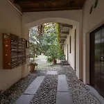 Flora 57 - Splendido Loft Nel Cuore Dei Navigli